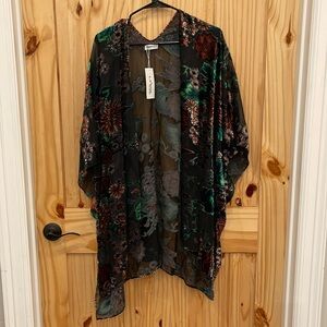 LA Soul one size kimono.